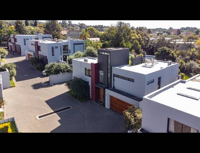 4 BEDROOM CLUSTER FOR SALE IN SANDOWN